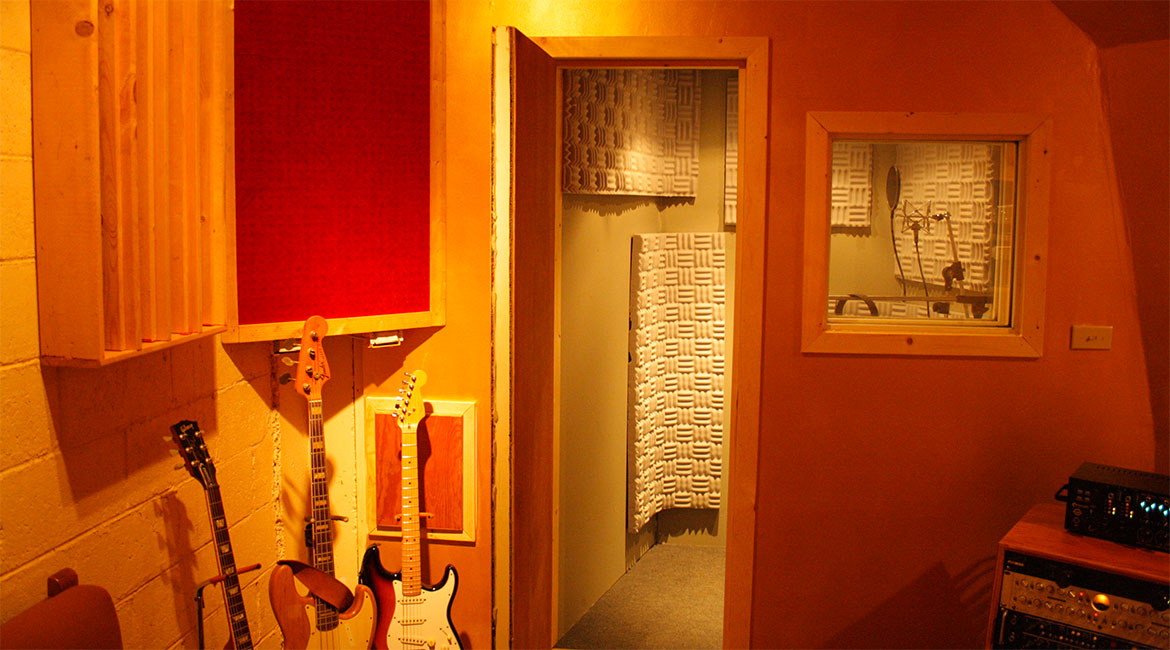 Control & Room ISO 1